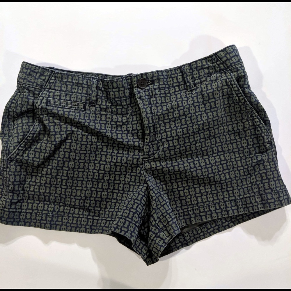 Gap Mid-Rise Summer Shorts